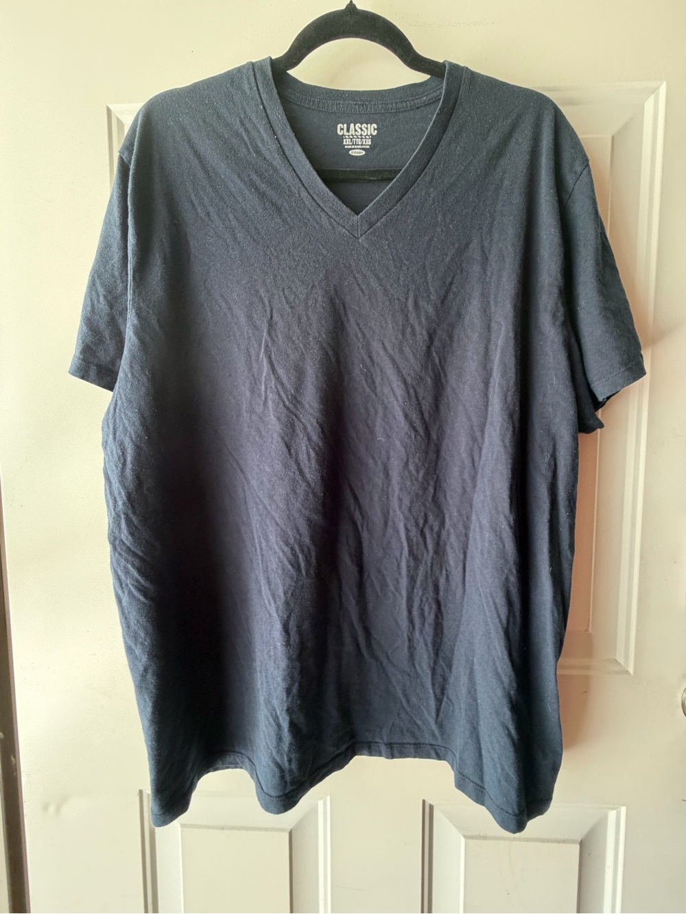 Old Navy XXL Men’s Navy V-Neck Short Sleeve Tee